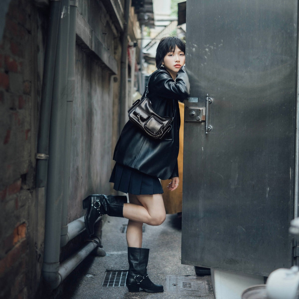 Samuel Ashley - Avril Leather Crossbody Bag in black