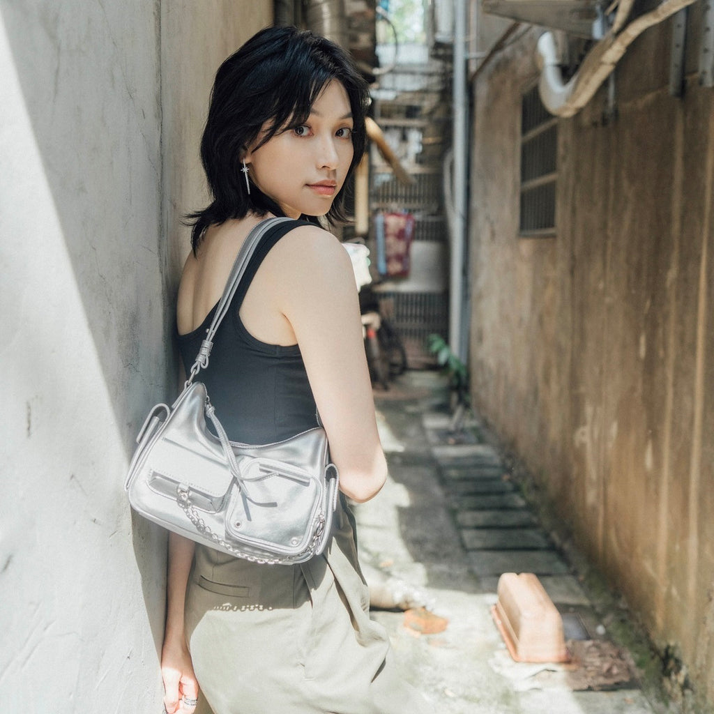 Samuel Ashley - Avril Leather Crossbody Bag in silver