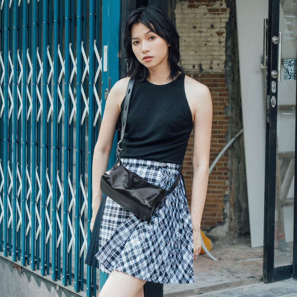 Samuel Ashley - Lumii Mini Leather Crossbody Bag in black